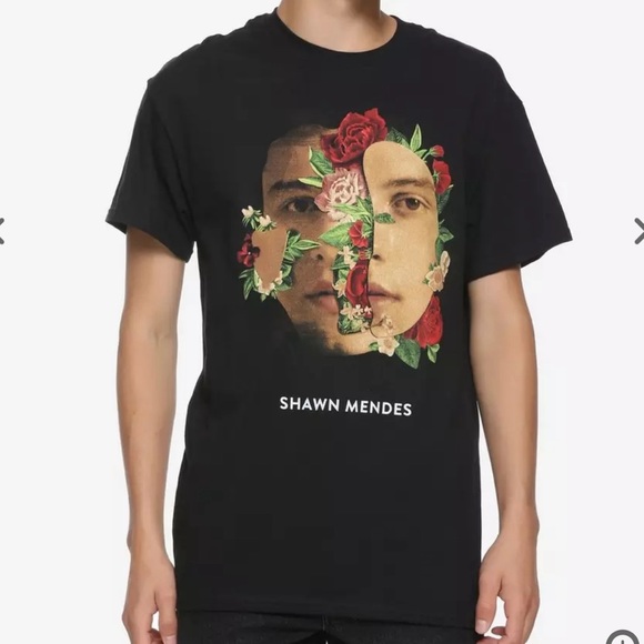 Hot Topic Tee - Picture 5 of 6